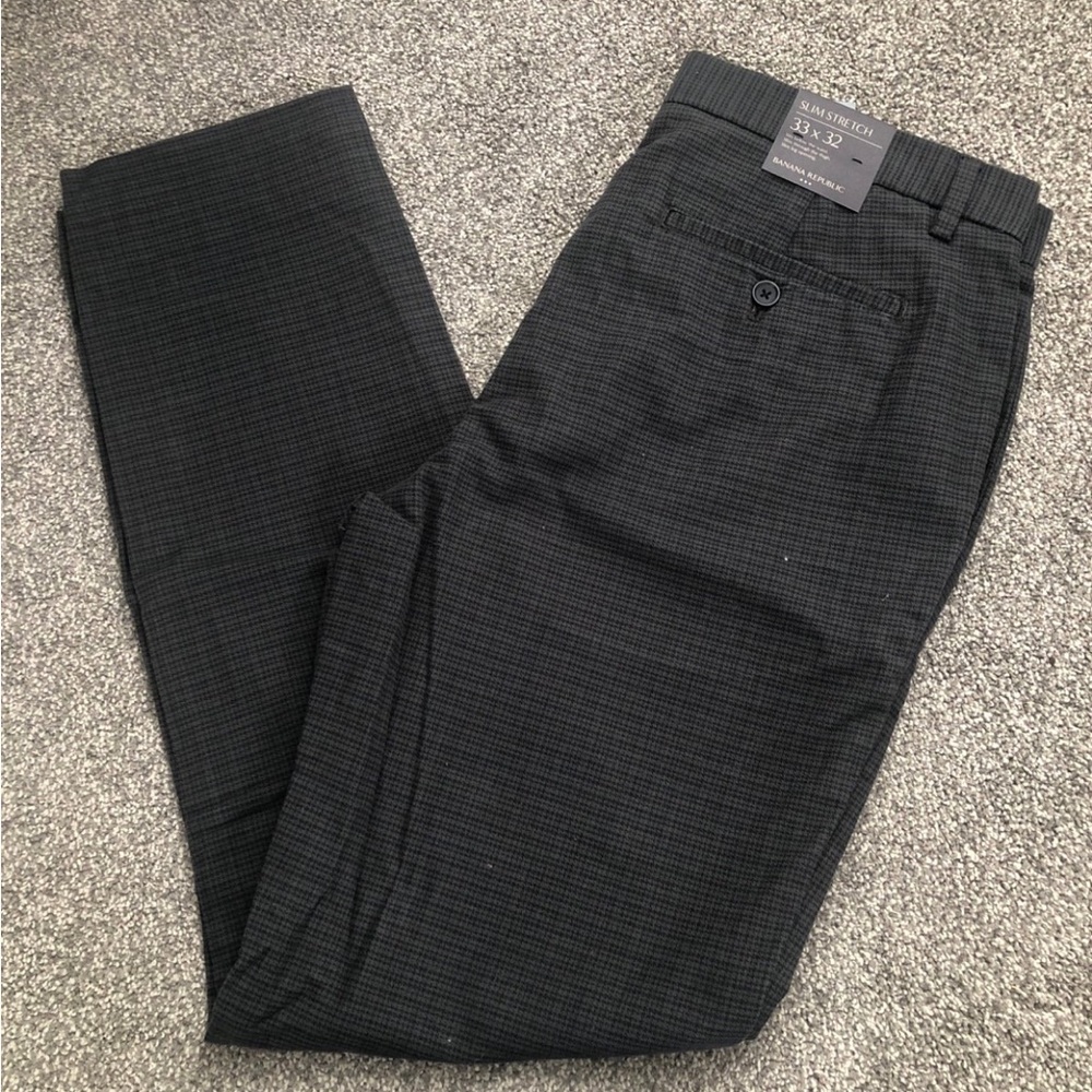 Banana Republic Men's Dark Gray Checkered Pants
